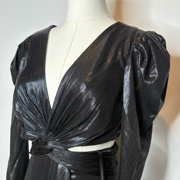 Ieena for Mac Duggal Black Princess Sleeve Cut Out Metallic Gown Womens Size 2 - Picture 11 of 16